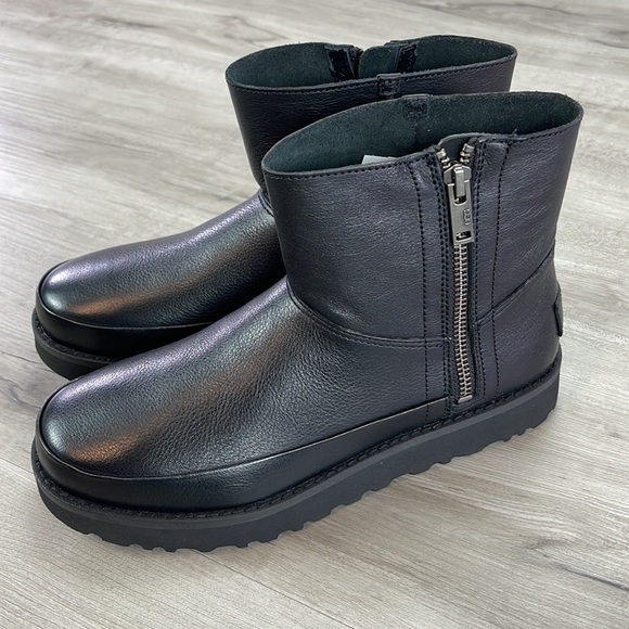 🌿UGG🌿 W DECONSTRUCTED MINI ZIP BLACK BOOTS - Picture 13 of 15